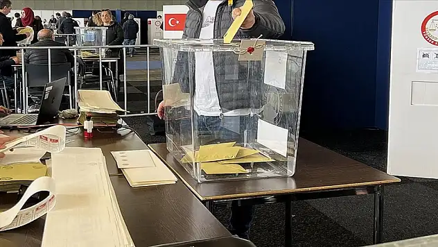 YSK Avrupa'daki sandık sayılarını artıracak