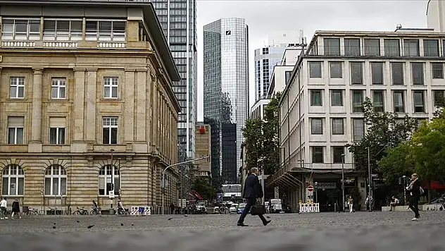 Avrupa'da işten çıkarma dalgası ekonomideki yavaşlama belirtileriyle genişliyor