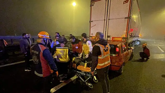 Anadolu Otoyolu'nun Bolu kesimindeki kaza ulaşımı aksattı