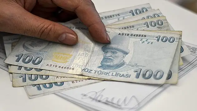 EYT'lilerin bayram ikramiyeleri ödeniyor