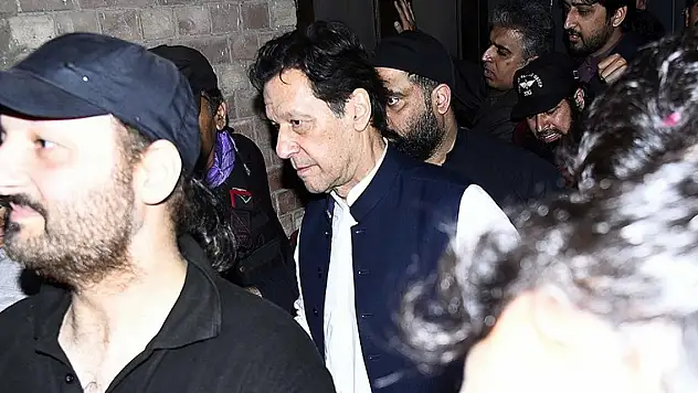 Eski Pakistan Başbakanı İmran Han, başkent İslamabad'da tutuklandı
