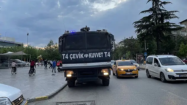 Gaziantep'te seçim çalışmalarında çıkan kavgada havaya ateş eden CHP'li meclis üyesi gözaltına alındı