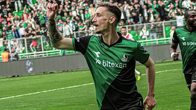 15 sezon sonra Süper Lig kapısındalar!