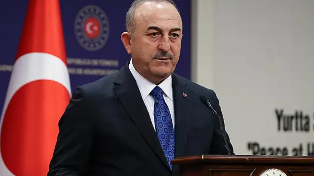Bakan Çavuşoğlu: Suriyelilerin güvenli şekilde dönüşü de görüşüldü