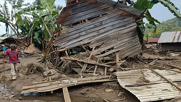 Orta Afrika ülkesindeki sel felaketinde ölenlerin sayısı 438'e yükseldi