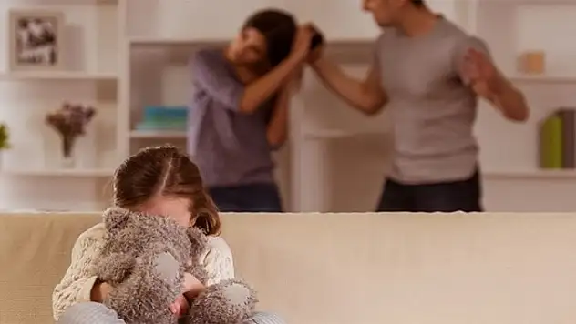 Kardeş şiddetinin sebebi yanlış ebeveyn tutumları olabilir