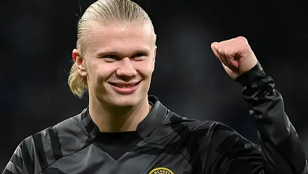 Manchester City'nin Norveçli yıldızı Haaland yılın futbolcusu seçildi