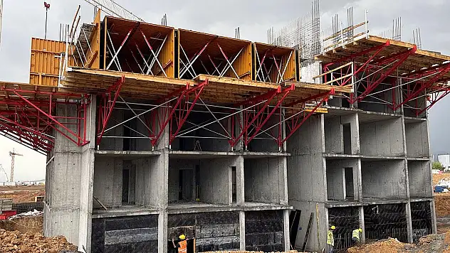 Malatya'da kalıcı konutların inşaatları devam ediyor