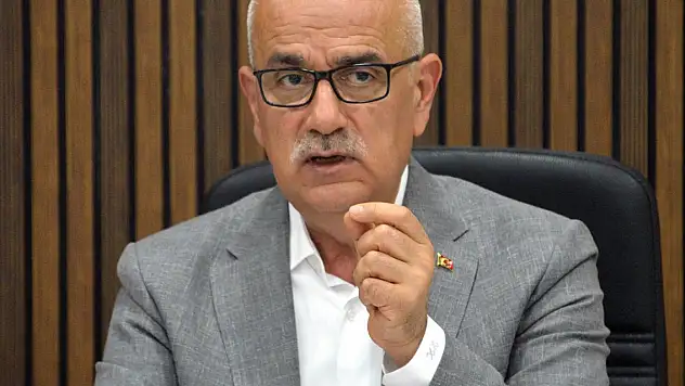 Bakan Kirişci: Yarın büyük bir zafer kazanacağız