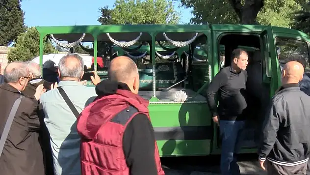 Sahafların duayen ismi İbrahim Manav son yolculuğuna uğurlandı