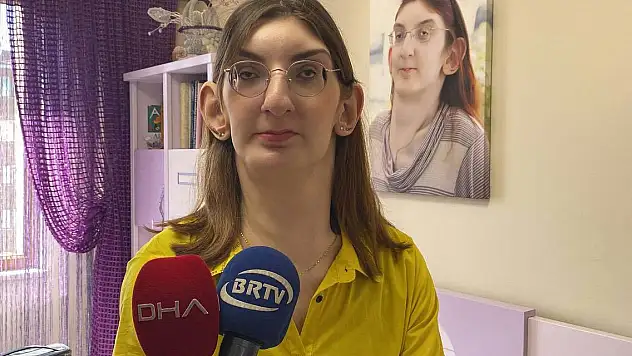 Dünyanın en uzun boylu kadını, oyunu evinde kullandı