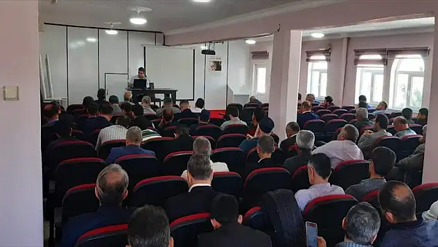 Beyşehir'de din görevlilerine Kırım Kongo Kanamalı Ateşi hastalığı eğitimi