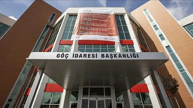 2023'te 93 bin 148 düzensiz göçmenin geçişi engellendi