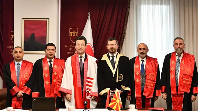 Uluslararası Balkan Üniversitesi (IBU) doktora tez programının ikincisi düzenlendi