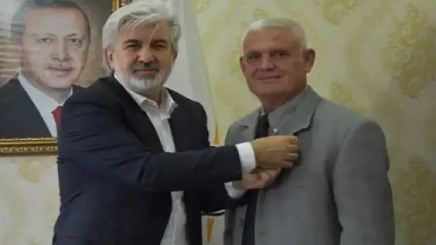 İYİ Parti'den istifa edip AK Parti'ye geçtiler