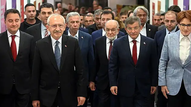 Altılı masa kendine gelemedi