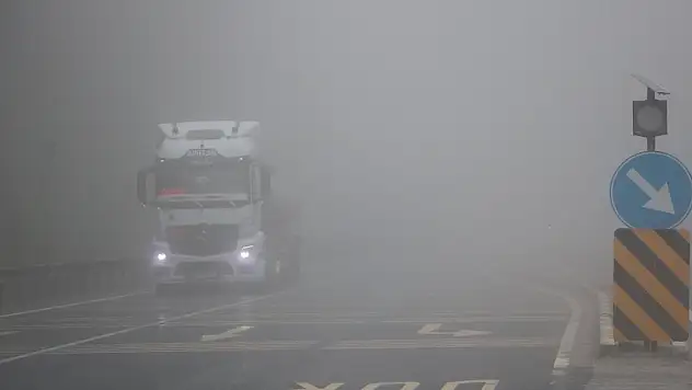 Bolu Dağı'nda sis etkili oldu