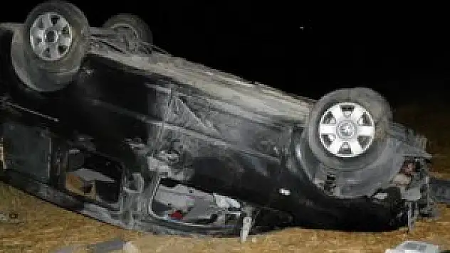 Gümüşhane'de kaza: 1 ölü, 2 yaralı