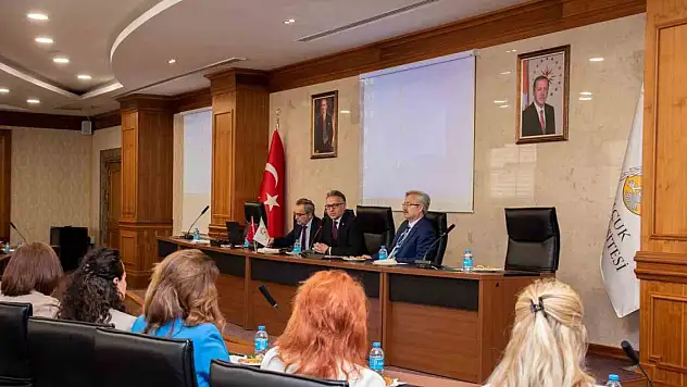 Eczacılık Fakülteleri Dekanlar Konseyi Toplantısı, Konya'da yapıldı
