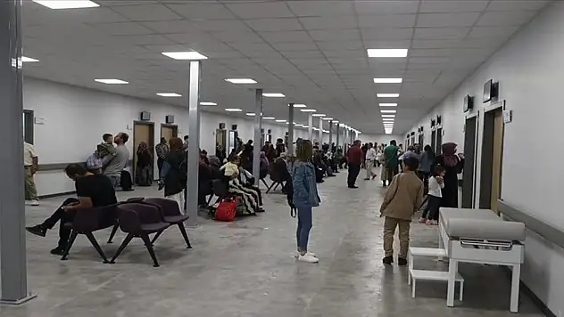 60 günde tamamlamanan Defne Devlet Hastanesi hasta kabulüne başladı