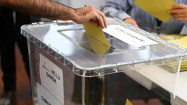 Yurt dışında oy kullananların sayısı 1 milyon 351 bini aştı