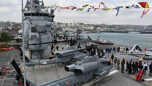 TCG Anadolu'yu 6 günde 40 bin kişi ziyaret etti