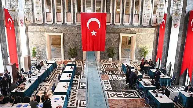 TBMM'de kayıt yaptıran milletvekili sayısı 18 oldu