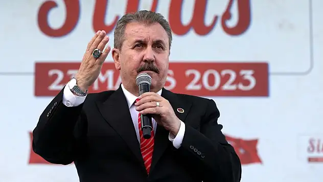 Destici: PKK'nın desteğiyle, FETÖ'nün desteğiyle seçim kazanmayı düşlüyorlar