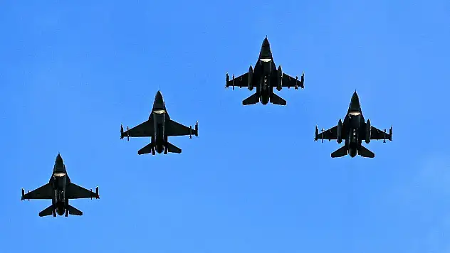 NATO'dan Ukrayna için F-16 açıklaması