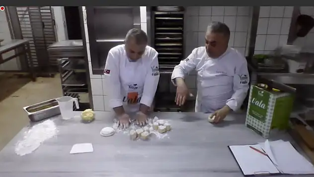 Usta şefler elinden baklavanın püf noktaları