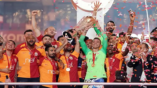 Galatasaray'dan flaş şampiyonluk kupası talebi!
