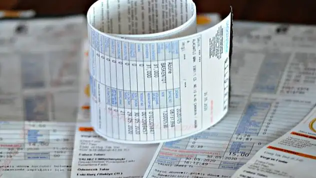 Deprem bölgesinde elektrik ve doğal gaz borçları silinecek!