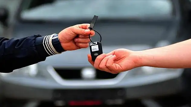 Bakanlıktan stokçu araç bayilerine 17,8 milyon lira ceza