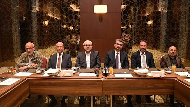 Kulu-Cihanbeyli Derneği üyeleri AK Parti milletvekilleriyle buluştu