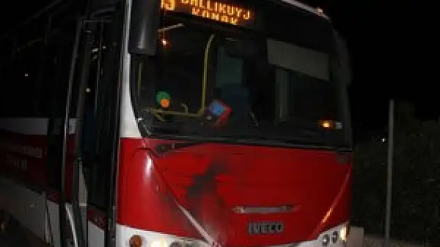 İzmir'de belediye otobüsüne molotoflu saldırı