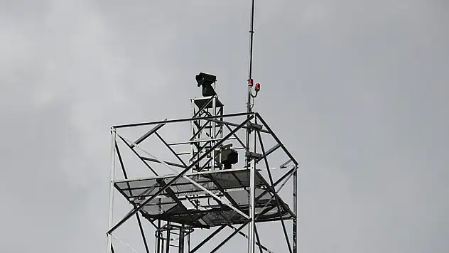 Sınırda ileri teknolojiyle yasa dışı geçişler engelleniyor