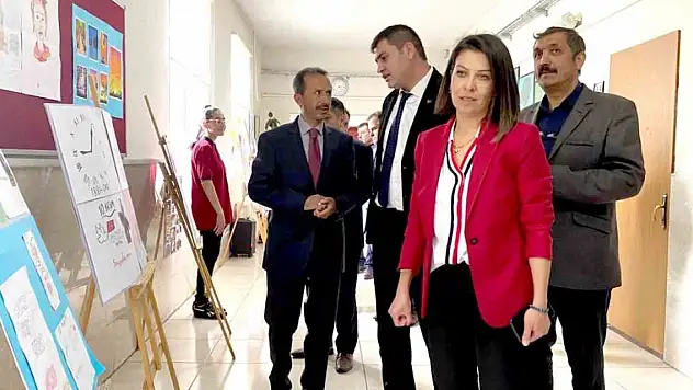 Öğrencilerden sıfır atık sergisi