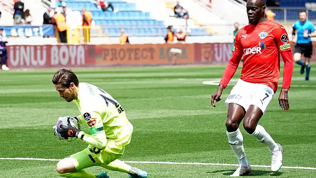 Sivasspor-Konyaspor, Sehic- Ali Şaşal kıyaslaması