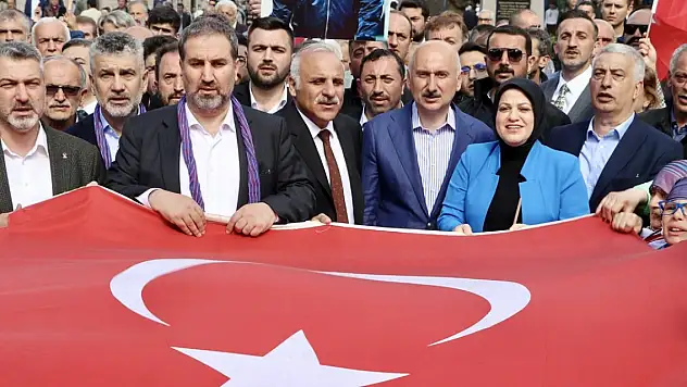 Cumhurbaşkanı Erdoğan'a destek yürüyüşü