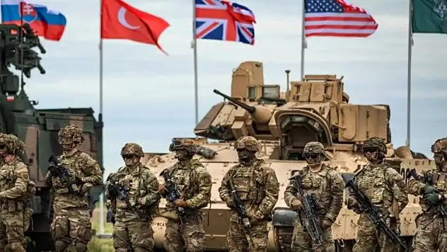 Pentagon'dan 'Türk bayraklı' paylaşım
