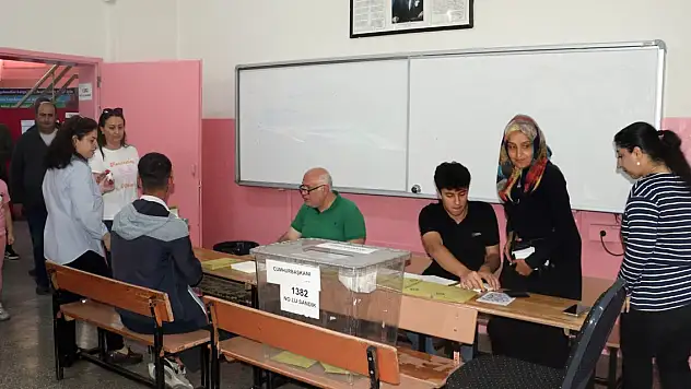 Doğu ve Güneydoğu'da seçmen Cumhurbaşkanı Seçimi için sandık başında