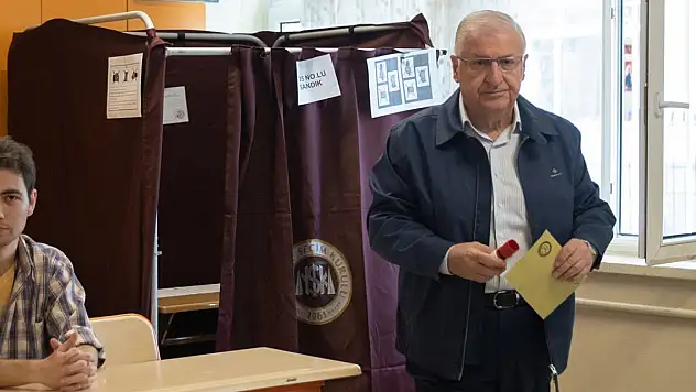 Genelkurmay Başkanı Orgeneral Güler oyunu kullandı