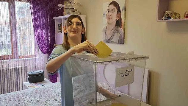 Dünyanın en uzun boylu kadını' oyunu evinde kullandı