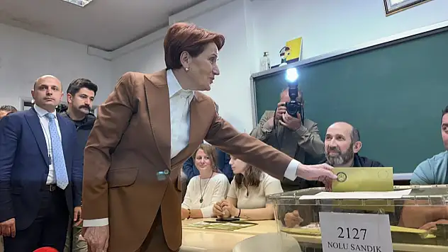 Meral Akşener oyunu kullandı