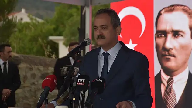 Bakan Özer'in gururu! 'Çözmeyi Allah bana nasip etti'