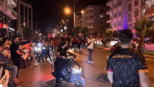 Sınırın sıfır noktasından şampiyonluk coşkuyla kutlandı