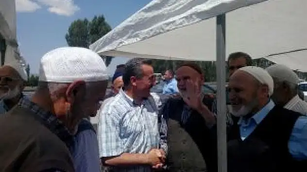 Mescid dualarla açıldı