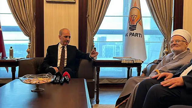 AK Parti'li Kurtulmuş, Şeyh İkrime Sabri'yi kabul etti