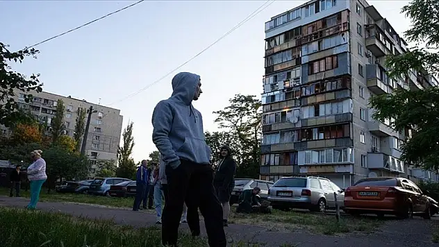 Rusya Kiev'e gece saldırı düzenledi! 2'si çocuk 3 kişi öldü, 10 kişi yaralandı