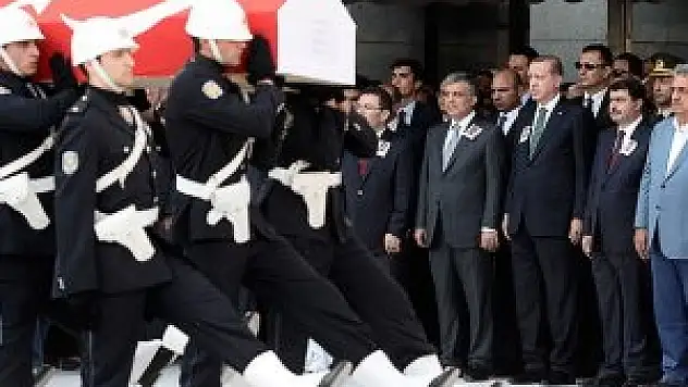 Şehit Polis Müdürü Çeken için İstanbul'da tören